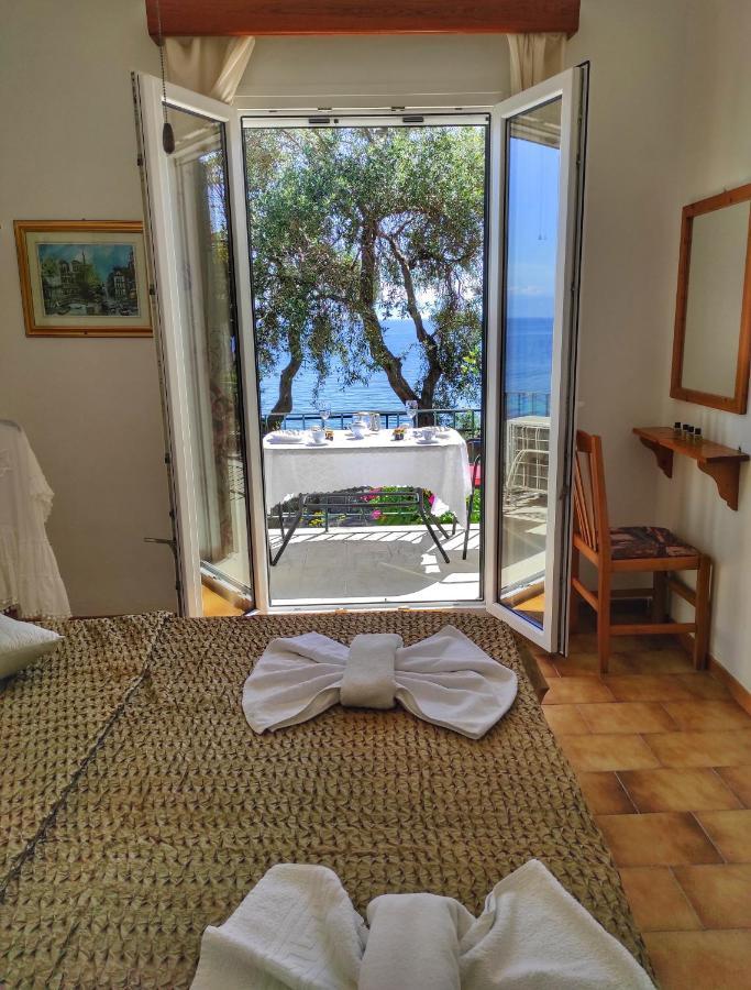 Villa Fourtuna Apartment Agios Ioannis Peristeron  Exterior photo