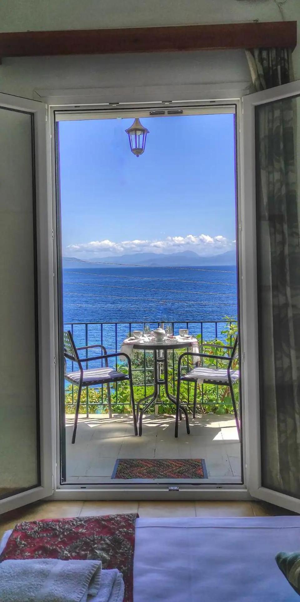 Villa Fourtuna Apartment Agios Ioannis Peristeron  Exterior photo