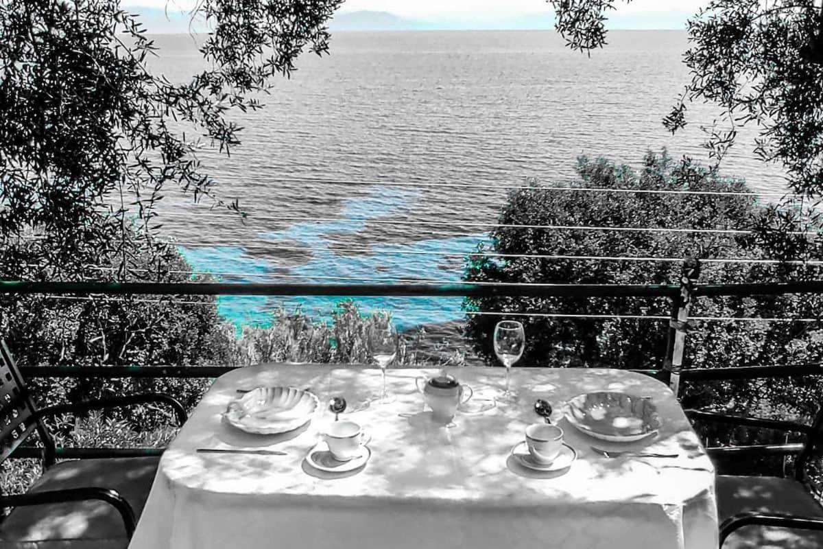 Villa Fourtuna Apartment Agios Ioannis Peristeron  Exterior photo