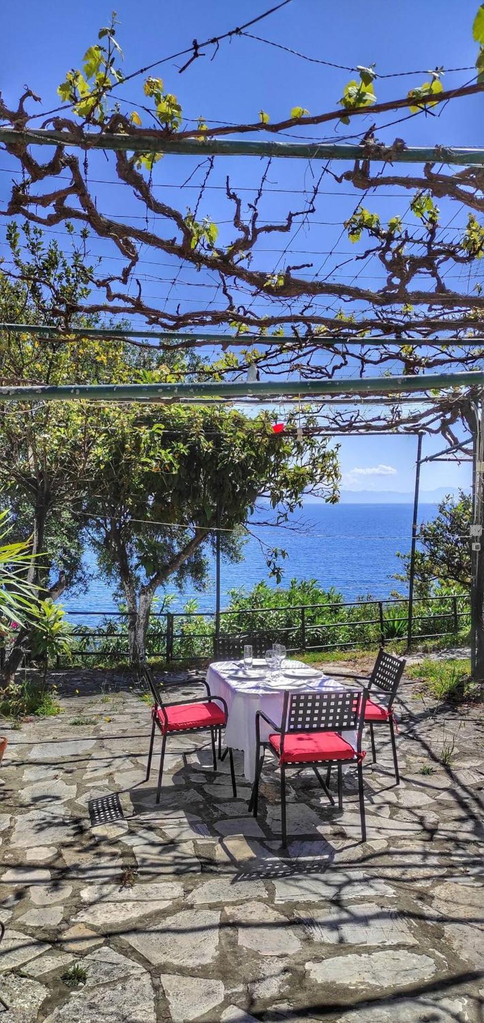 Villa Fourtuna Apartment Agios Ioannis Peristeron  Exterior photo