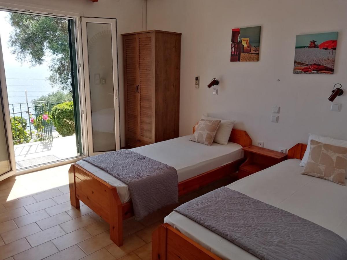Villa Fourtuna Apartment Agios Ioannis Peristeron  Exterior photo