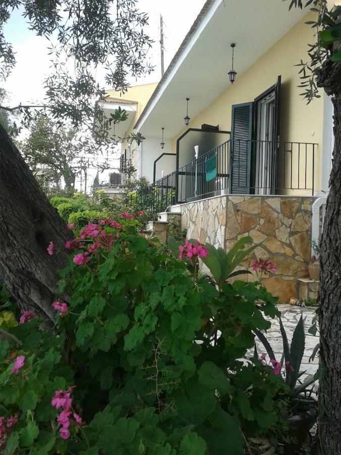 Villa Fourtuna Apartment Agios Ioannis Peristeron  Exterior photo